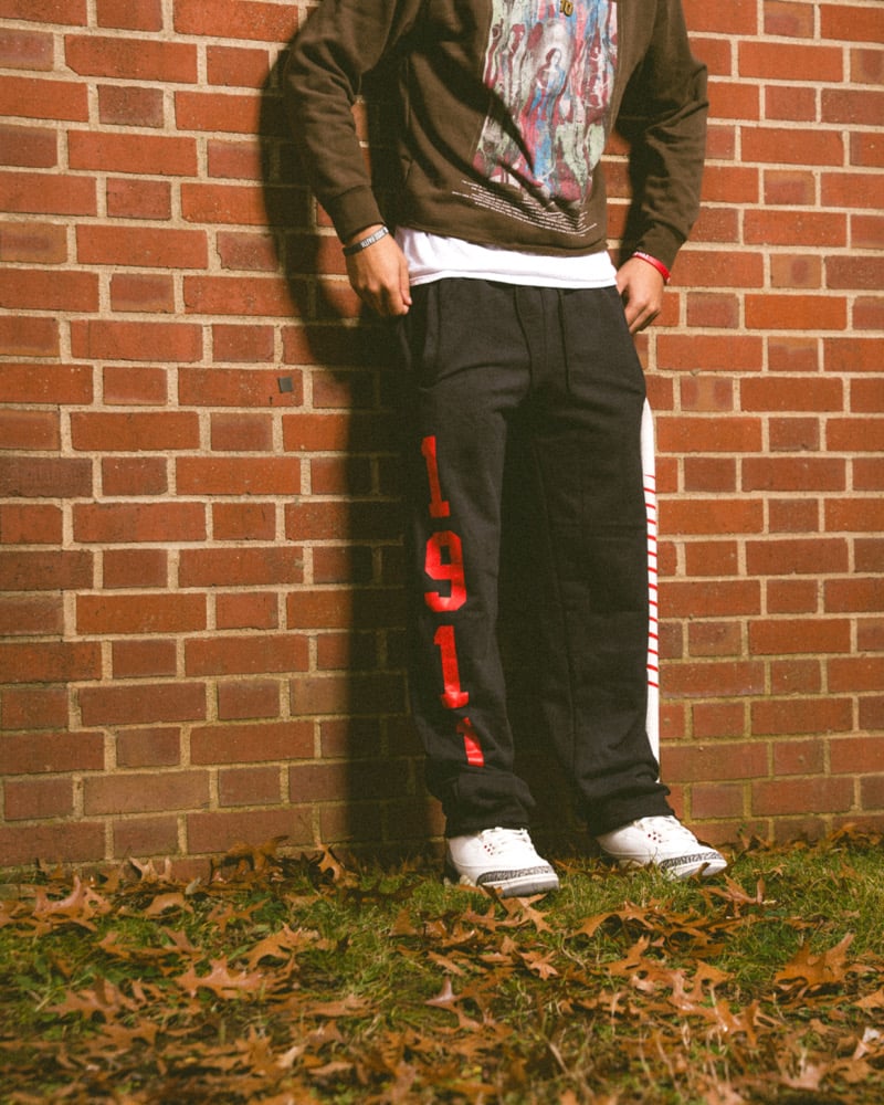 Black 1911 Sweatpants